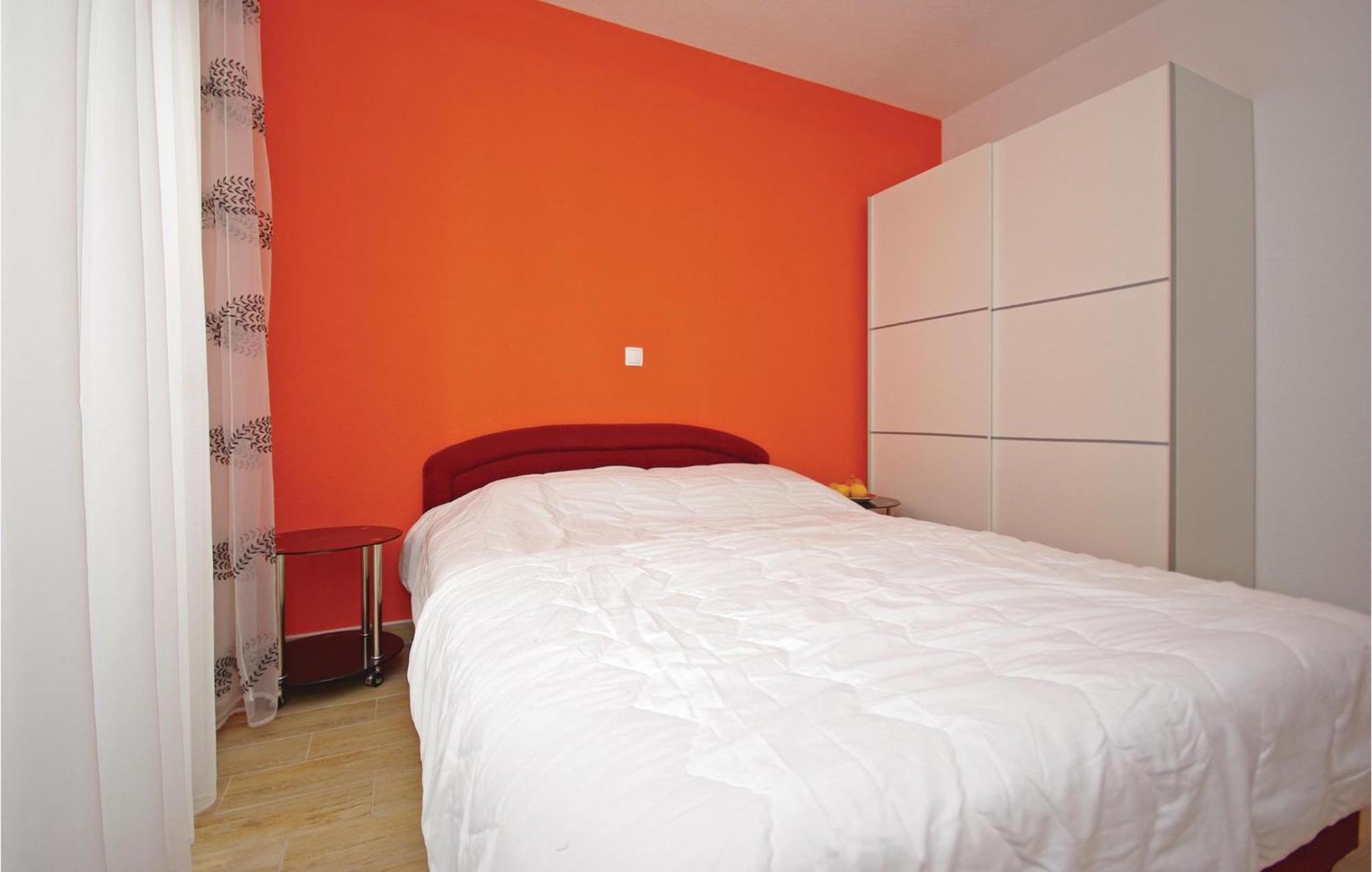 Gorgeous Apartment In Makarska With Wifi Екстер'єр фото