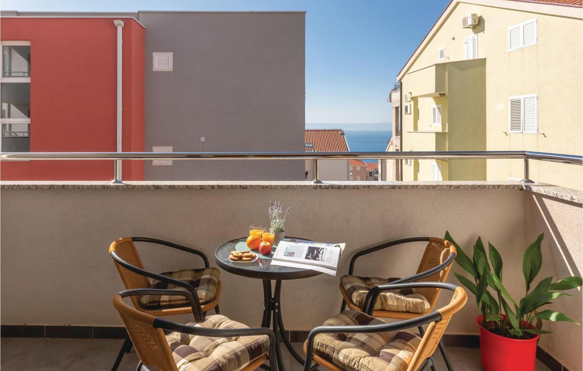 Gorgeous Apartment In Makarska With Wifi Екстер'єр фото
