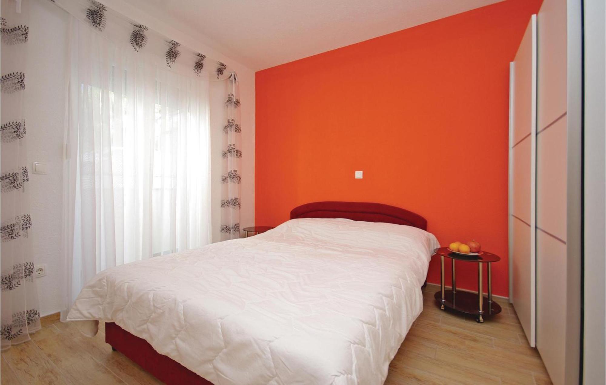 Gorgeous Apartment In Makarska With Wifi Екстер'єр фото